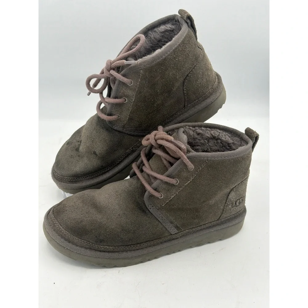 UGG Kids Neumel II Suede Chukka Boots Charcoal Grey Youth Size 4 Style 1017320K